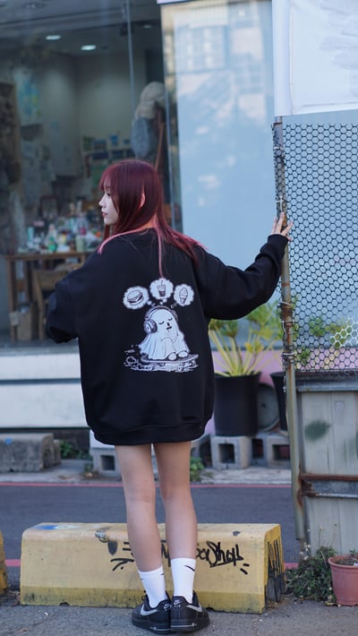 【現貨】貪吃滑板小幽靈牛奶絨大學T5