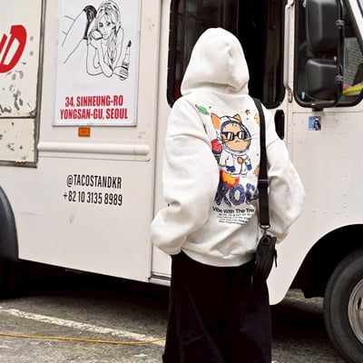 【現貨】CROSS 太空貓塗鴉感印花帽T4