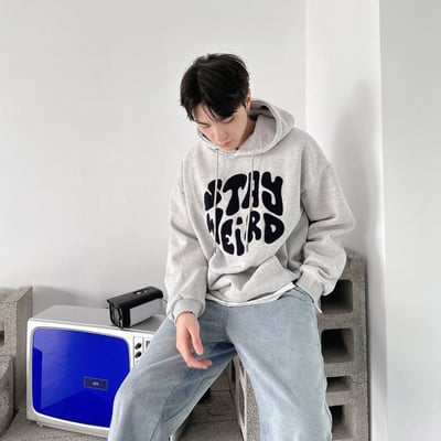 【現貨】毛巾繡STAY WEIRD帽T6