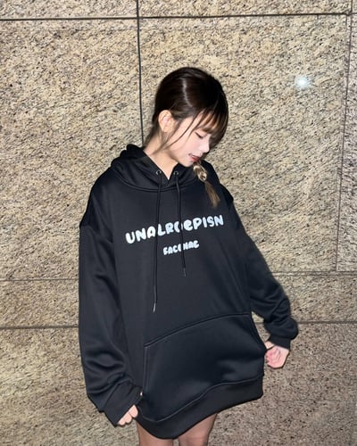 【現貨】簡約超Q字母牛奶絨帽T5