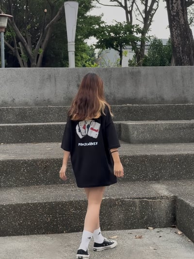 【吸睛新品現貨】撲克牌謎局短T2