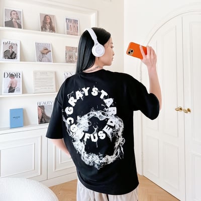 【現貨】環狀煙霧字母短T5