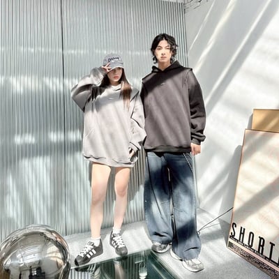 【現貨】金屬感解構剪裁帽T5