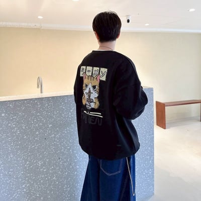 【現貨】日文虎斑貓吃麵大學T5