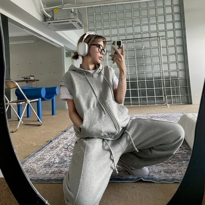 【現貨】高磅數高質感素面連帽拉鍊背心外套10