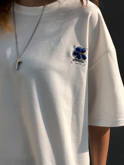 【現貨】刺繡對焦框花朵印花短T14