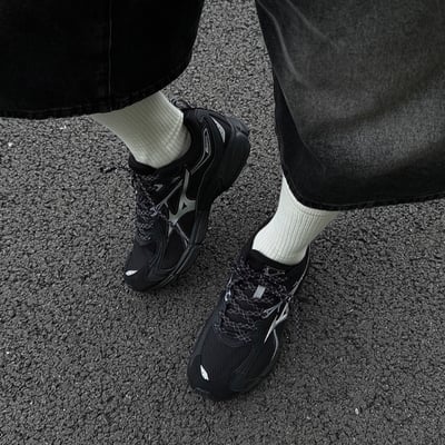 【爆款！預訂】MIZUNO SPEED 10S BLACK 復古運動鞋慢跑鞋 黑｜D1GH2406052