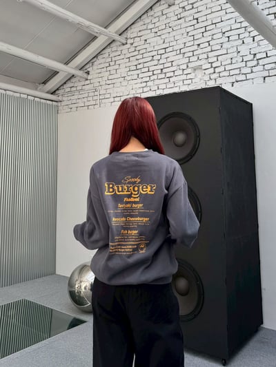 【現貨】幽靈漢堡印花大學T6