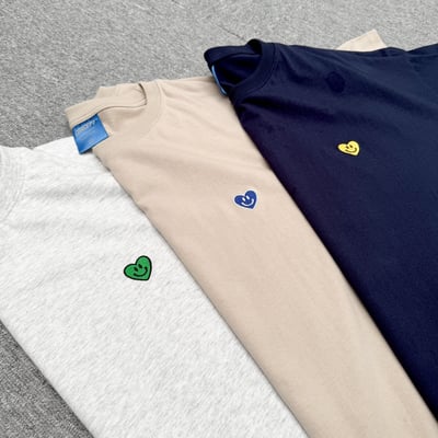 【現貨】撞色小愛心刺繡短T9