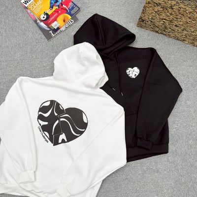 【現貨】Cross Challenges 發泡愛心切割帽T9