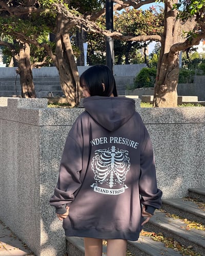 【狠貨新品現貨】鎖鏈肋骨牛奶絨帽T8