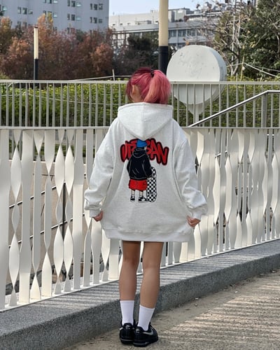 【現貨速發】噴漆滑板少年牛奶絨帽T4