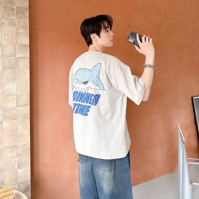 【現貨】DINNER TIME 鯊魚插畫印花短T2