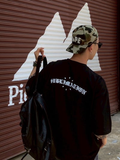 【現貨】美式歌德字印花短T6