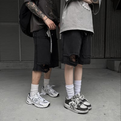 【現貨】黑系破壞七分牛仔褲3