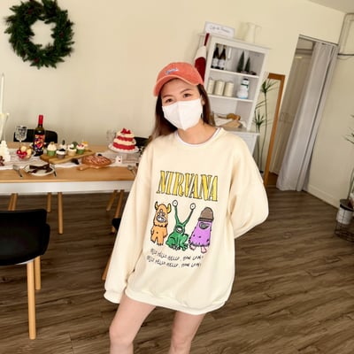 【現貨】NIRVANA刷毛大學T4