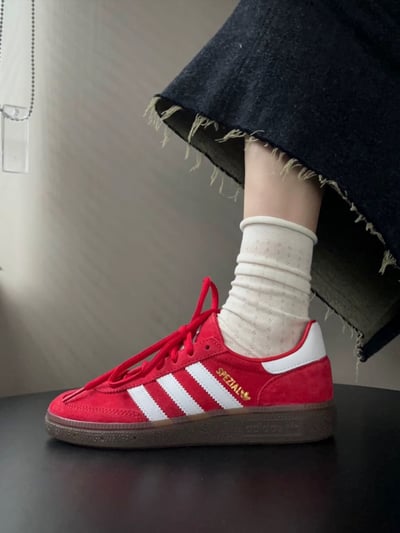 【爆款折扣預訂!】ADIDAS HANDBALL SPEZIAL 正紅色紅白金標焦糖底｜FV12271