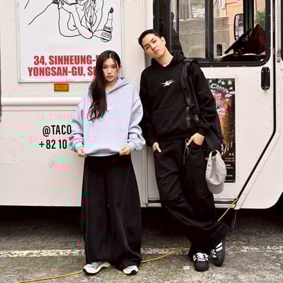 【現貨】CROSS SPACES 圓標刺繡短寬帽T7