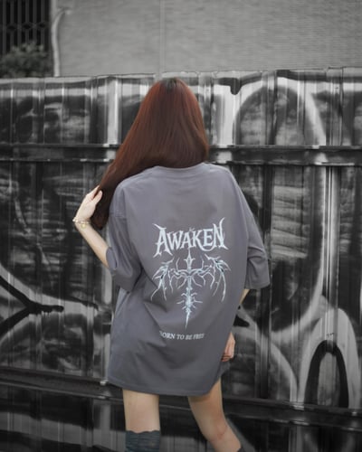 【今夏必買單品!!現貨速發】黑翼覺醒短T6