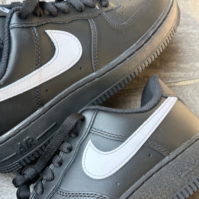 【久違了!!補貨回歸】Nike Air Force 1 全黑白勾小AMBUSH 黑武士｜FZ0627-0108