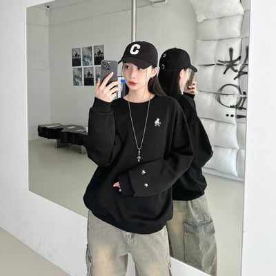 【現貨】刺繡滑板小人大學T6