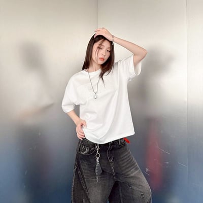 【現貨】哥德字剛印麂皮短T7