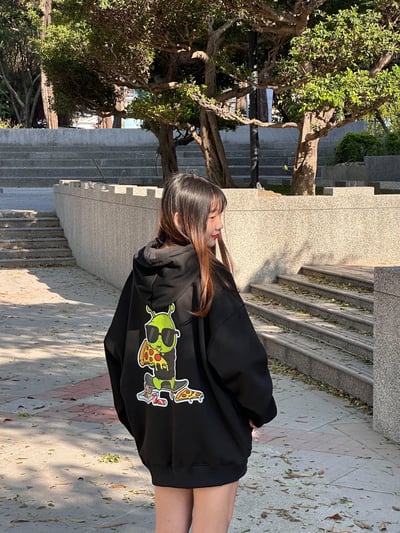 【小編大愛款現貨】酷萌外星人吃披薩牛奶絨帽T5