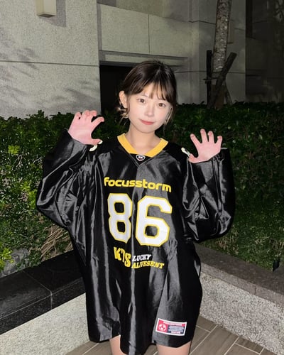 【現貨】86號長袖球衣8