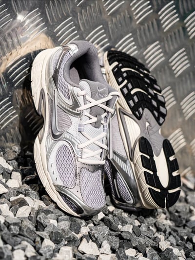 【新款!】 NIKE V5 RNR 復古銀灰男款復古休閒鞋｜HJ5228-0033