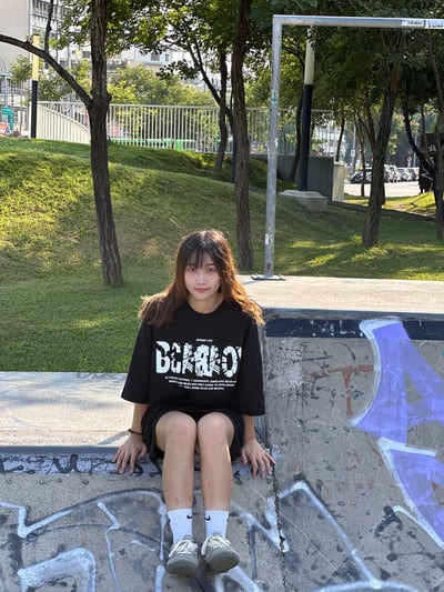 【現貨】城市爆裂英文字短T10