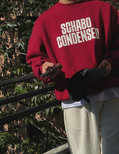 【預購】簡約字母印花牛奶絨大學T4