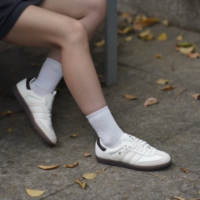 【仙女新品限定款!!!現貨速發】Adidas Samba OG 小金標 米白 皮革 德訓鞋 女鞋｜IH66283