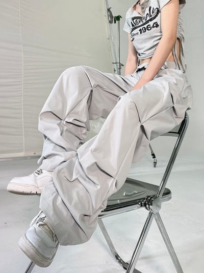 【設計感極強現貨】皺摺工裝垂墜寬褲5