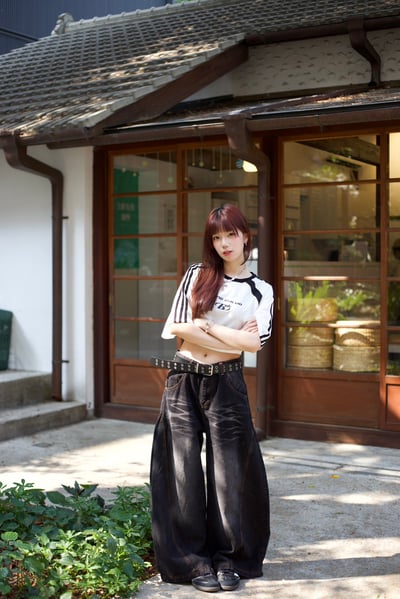 【腿長爆款來襲!!!】閃電裂痕水洗彎刀褲9