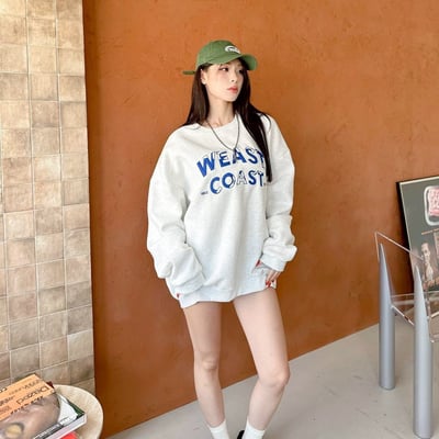 【現貨】WEST COAST 刺繡大學T10