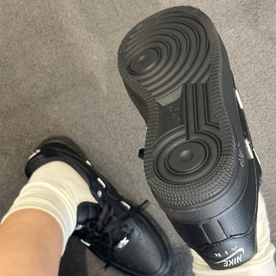 【超殺黑魂上線】Nike Air Force 1 Low WMNS 黑魂四銀勾｜HQ1180-0017