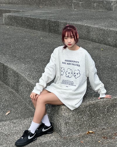 【仙女必帶款!!!】超Q小花牛奶絨大學T7