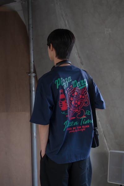 【SORONA® 涼感現貨】PIZZA PARTY 披薩塗鴉印花短T10