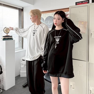 【現貨】AUROCEAN刺繡滾線大學T1