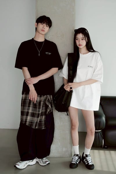 【現貨】迷彩哥德字印花短T6