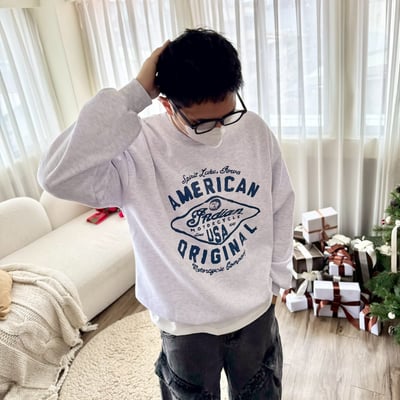 【現貨】AMERICAN 刷毛大學T5