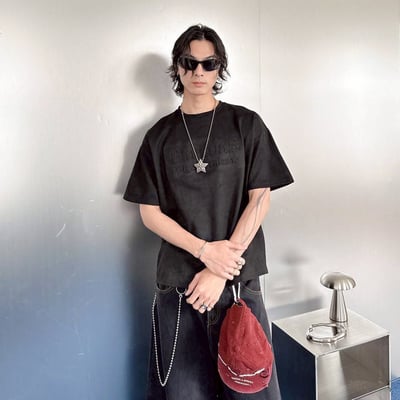 【現貨】哥德字剛印麂皮短T10