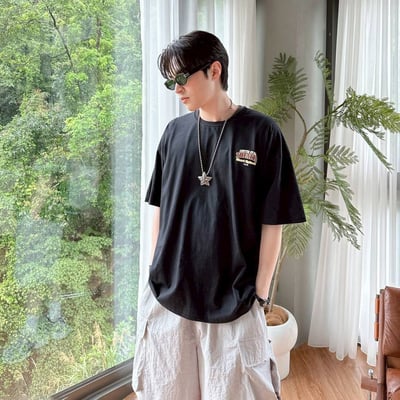 【現貨】THEATRE美式墨鏡企鵝印花短T4