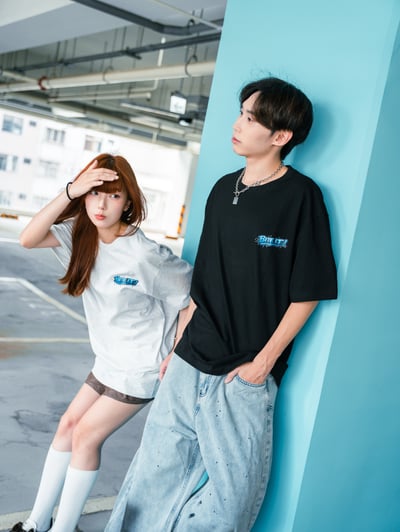 【萌度飆升 現貨速發】WASSUP BITE IT！小狗咬骨頭短T4
