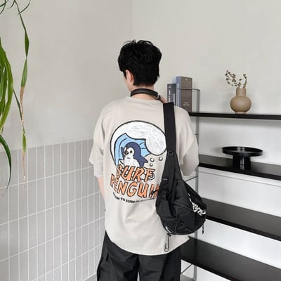 【現貨】衝浪企鵝手繪感短T5