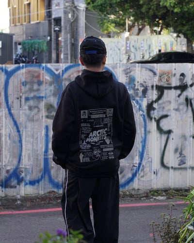 【現貨】背後滿版搖滾電音刷毛帽T5