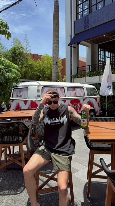 【現貨】模糊晃動英文圖樣寬鬆背心4