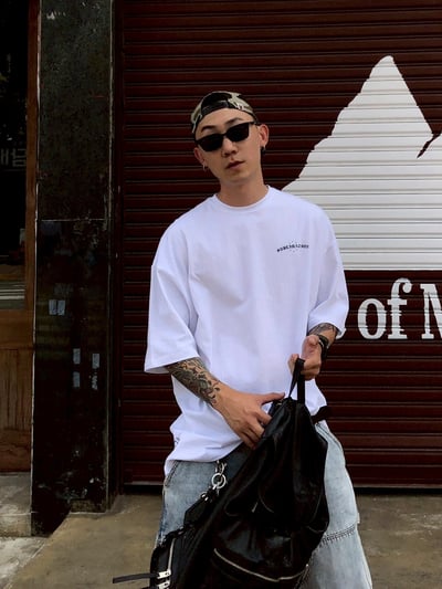 【現貨】美式歌德字印花短T3