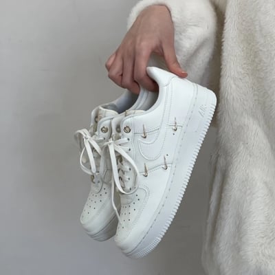 【閃閃惹人愛】Nike AF1 GOLD SWOOSH 奶油燕麥 四小金勾｜FV3654-1114