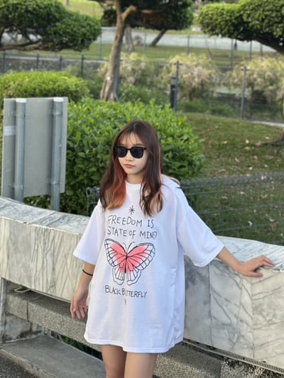 【現貨】幻影噴墨蝴蝶短T6